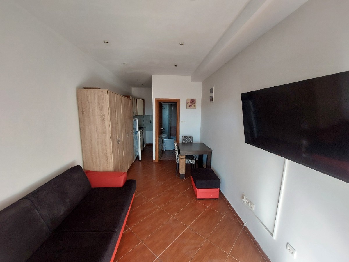 Studio Registered as Commercial Space, 21 m², Dubovica Luks, Budva